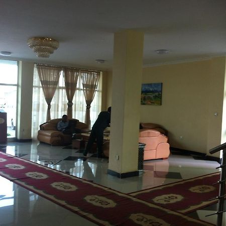 Addis Amba Hotel Bahir Dar Bagian luar foto