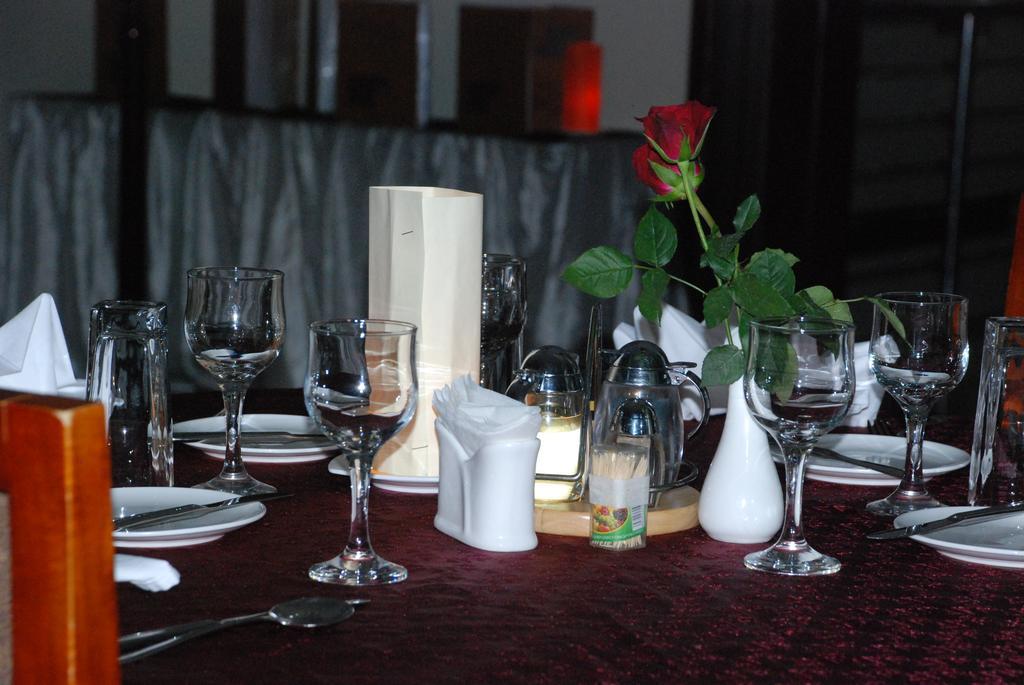 Addis Amba Hotel Bahir Dar Bagian luar foto