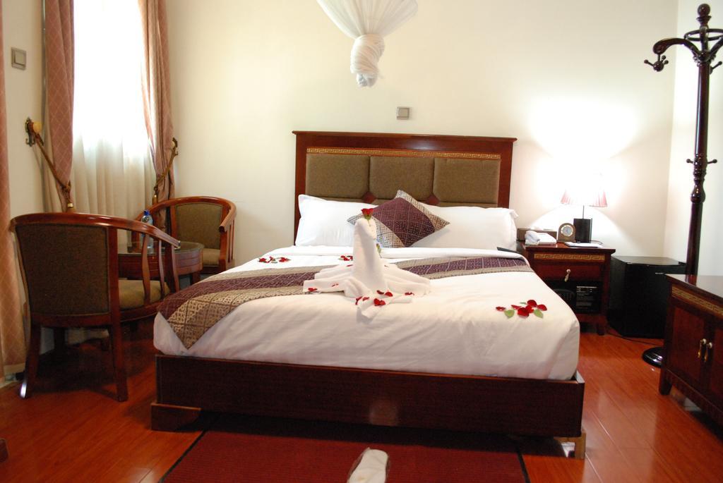 Addis Amba Hotel Bahir Dar Bagian luar foto