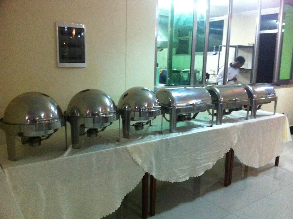 Addis Amba Hotel Bahir Dar Bagian luar foto