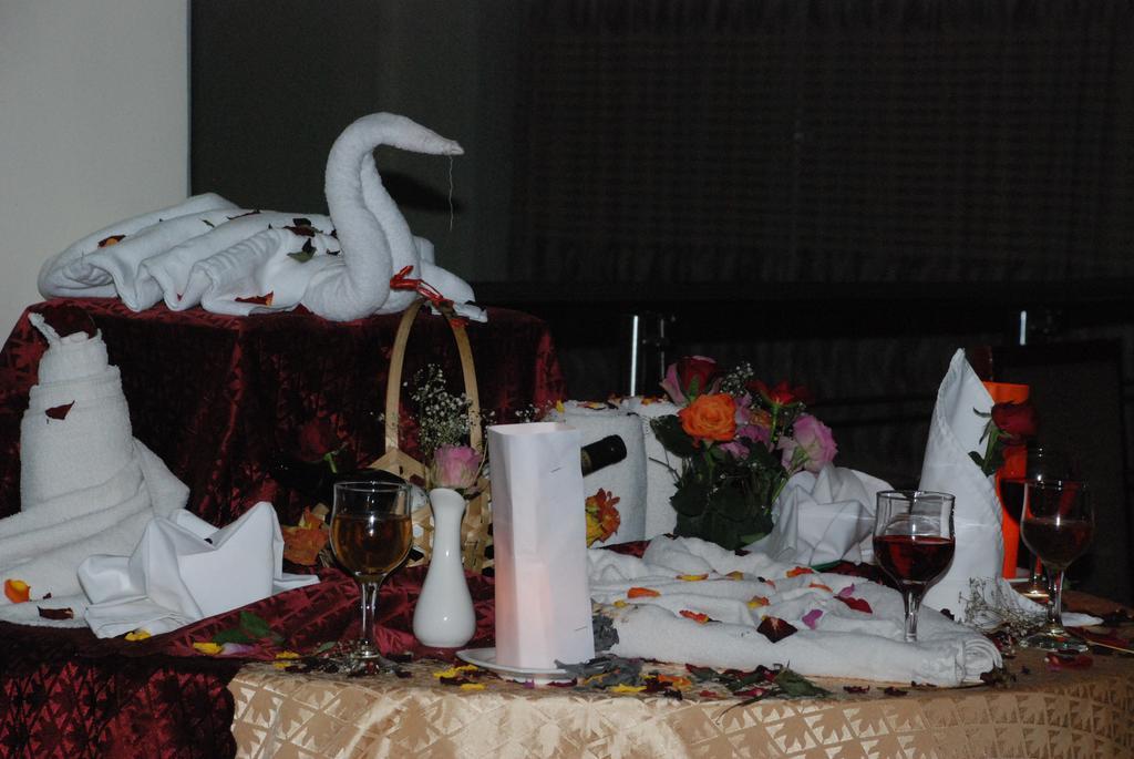 Addis Amba Hotel Bahir Dar Bagian luar foto