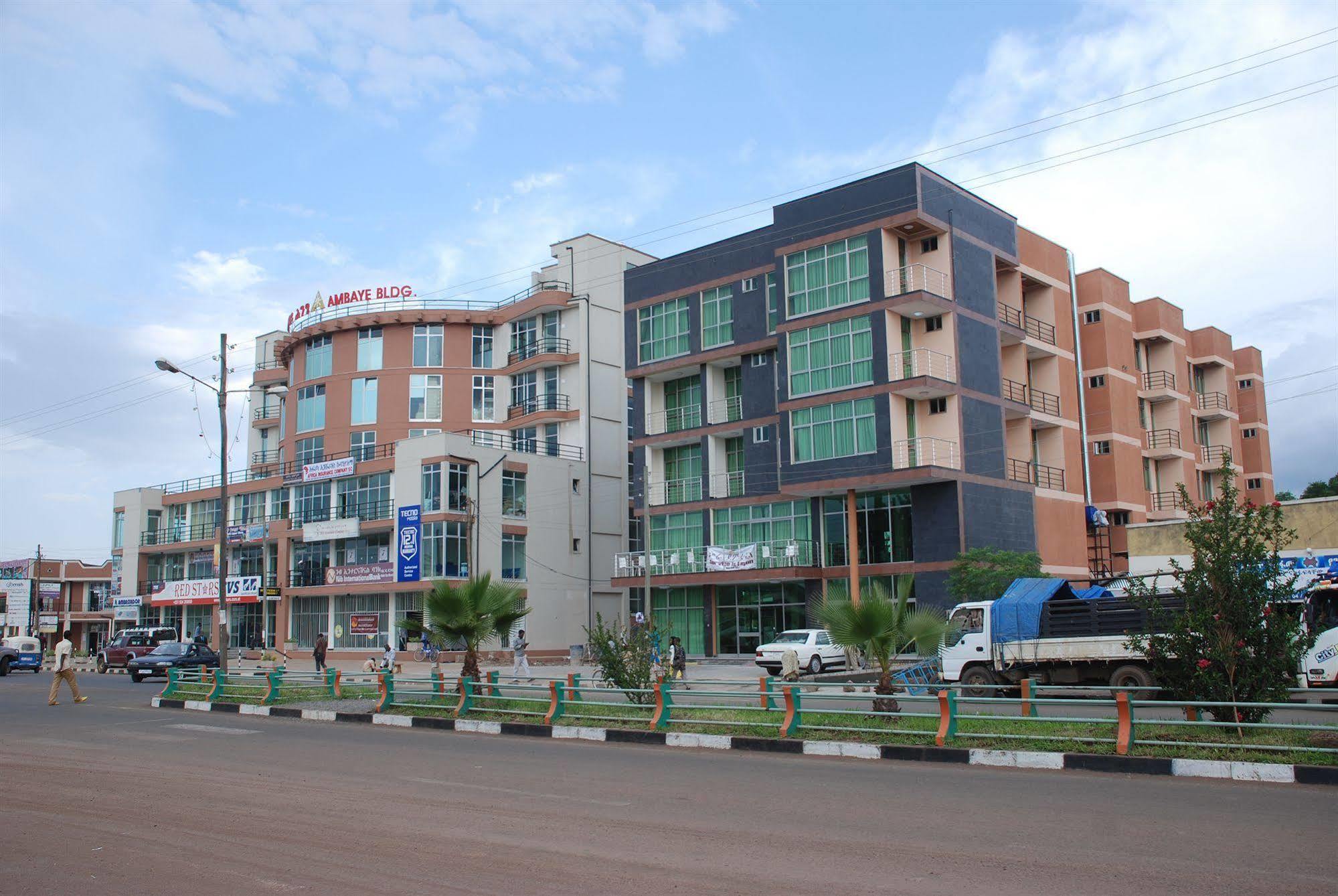 Addis Amba Hotel Bahir Dar Bagian luar foto